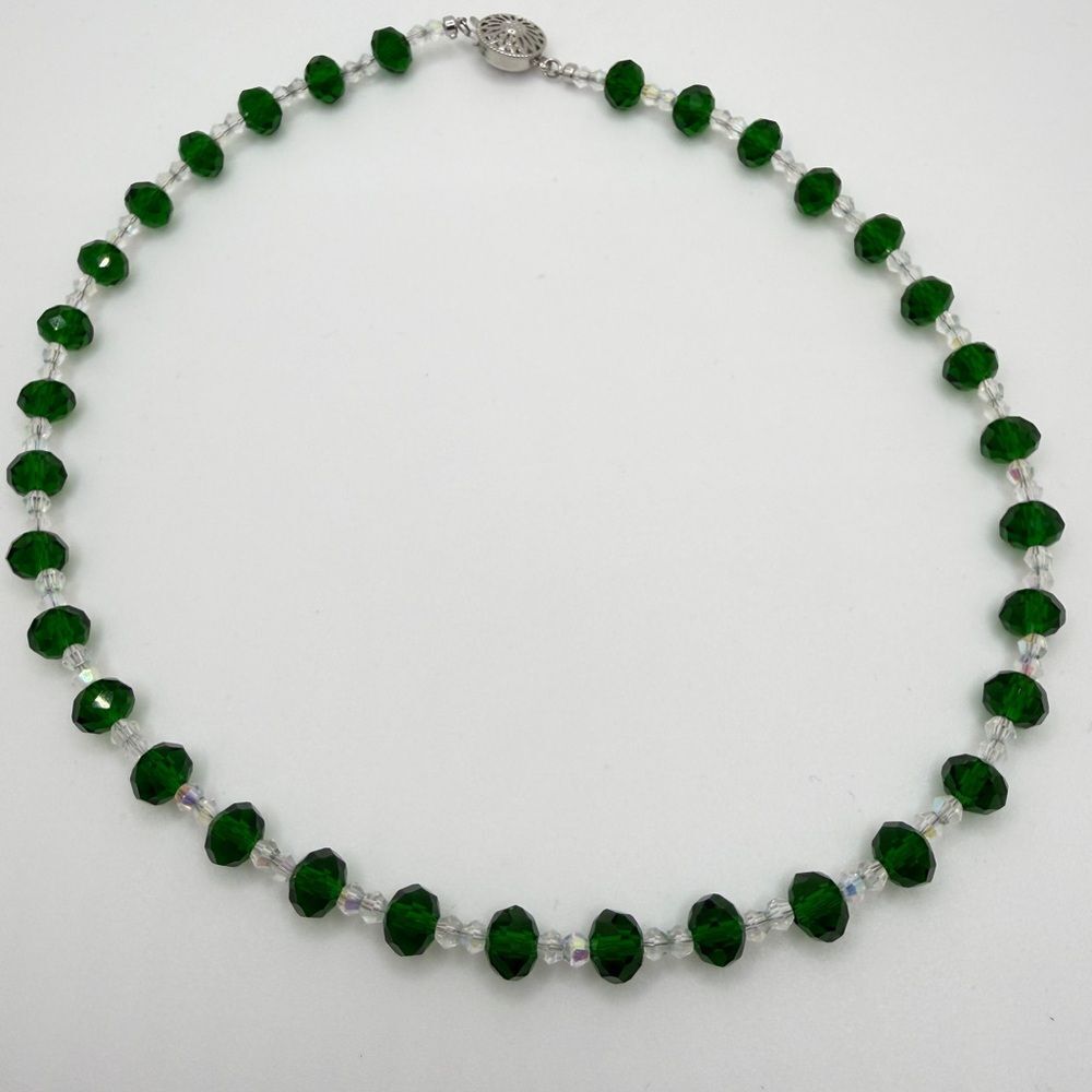 16" NWOT Faceted green GLASS and AB bicone beaded necklace w/ silver tone clasp!